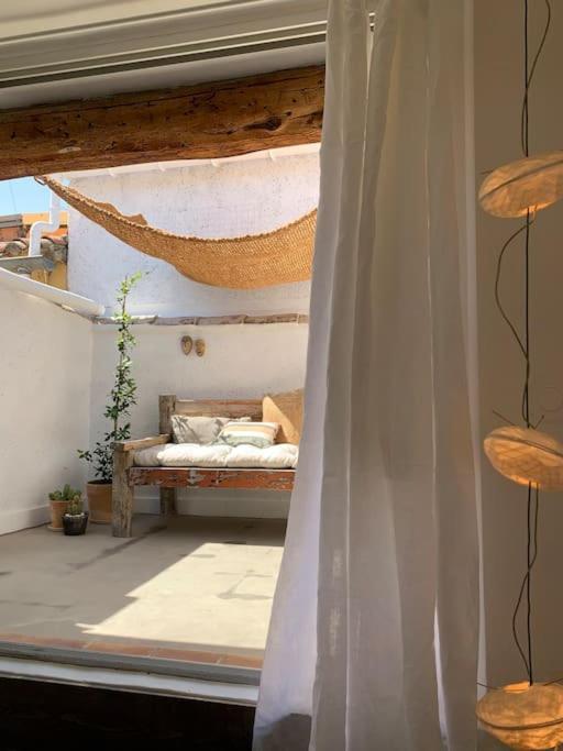 Ferienwohnung La Terrasse Du Pont Jullian Charme Et Calme Dans Le Coeur Historique LʼIsle-sur-la-Sorgue Exterior foto